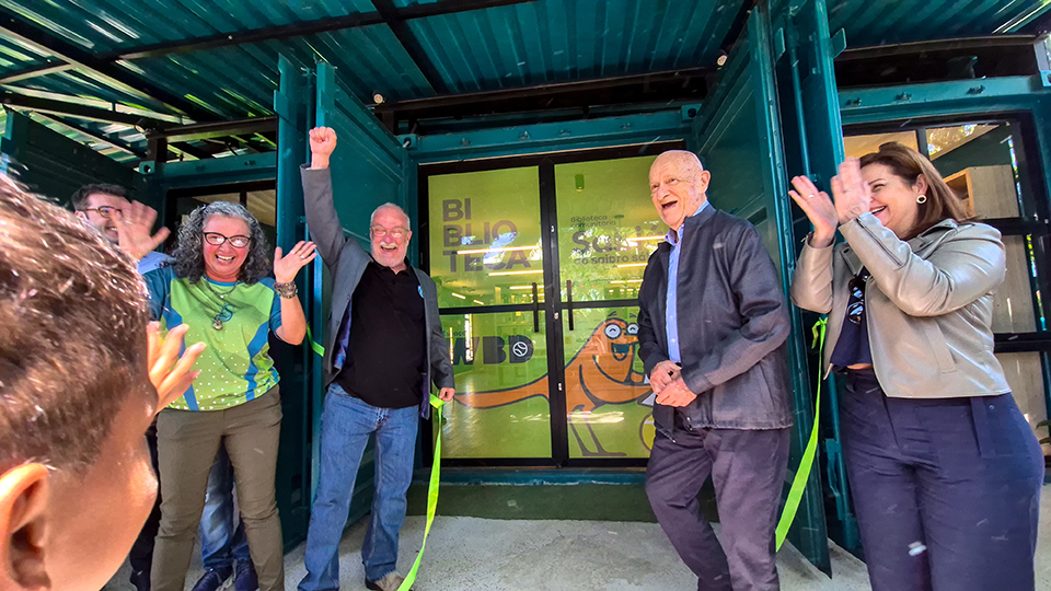 bliblioteca 4 - Revista Estilo Zaffari bliblioteca 4 - Revista Estilo Zaffari