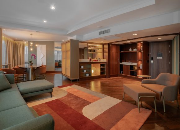 HILTON 1