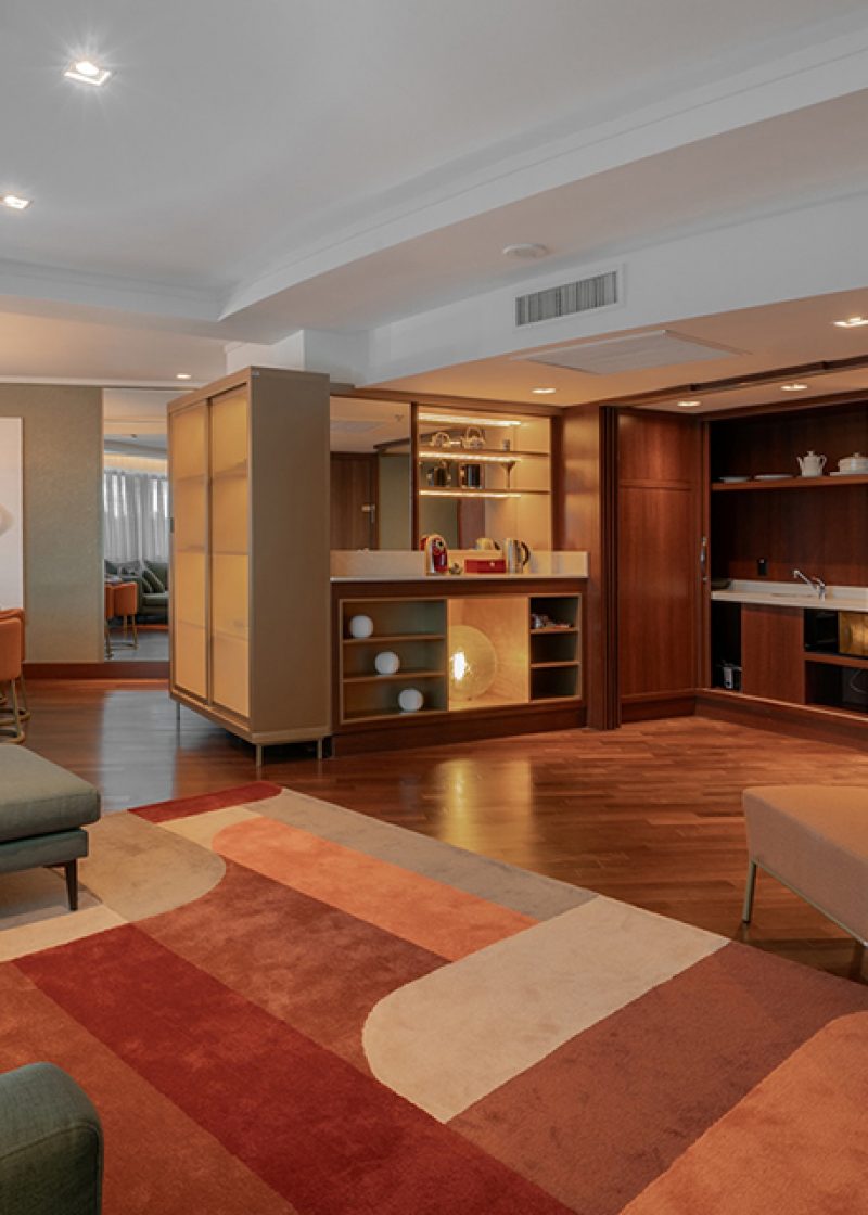 HILTON 1a